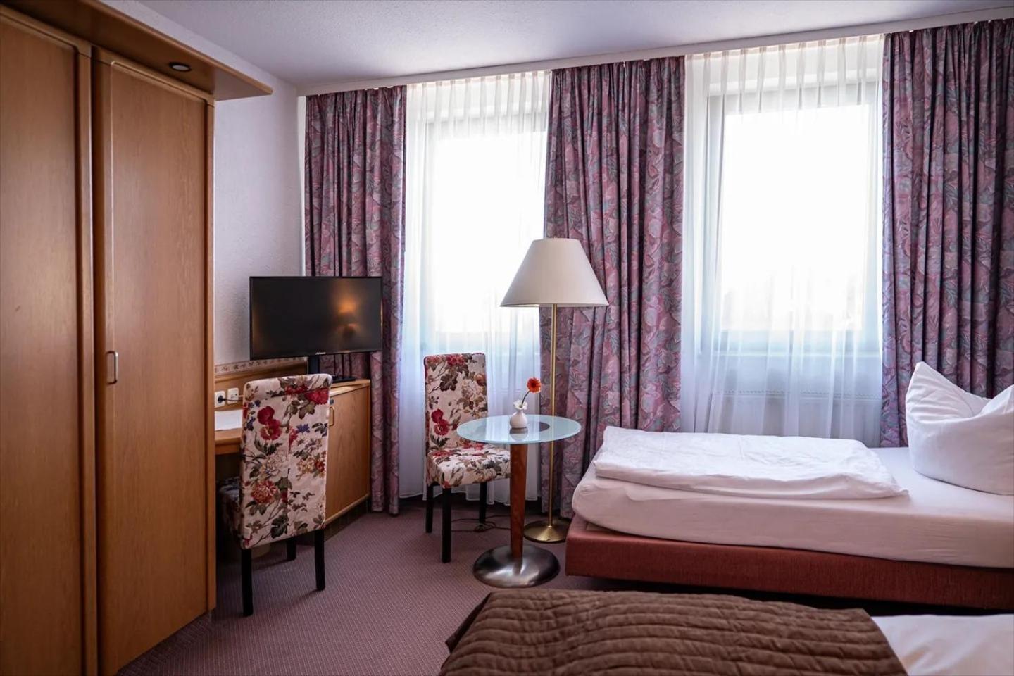 Familien-Hotel Am Traenkbachtal フラウエンヴァルト エクステリア 写真