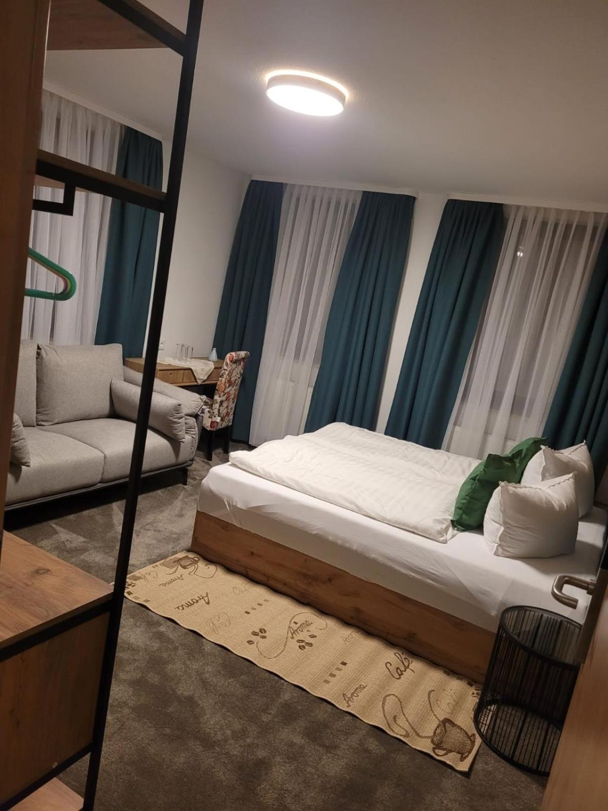 Familien-Hotel Am Traenkbachtal フラウエンヴァルト エクステリア 写真